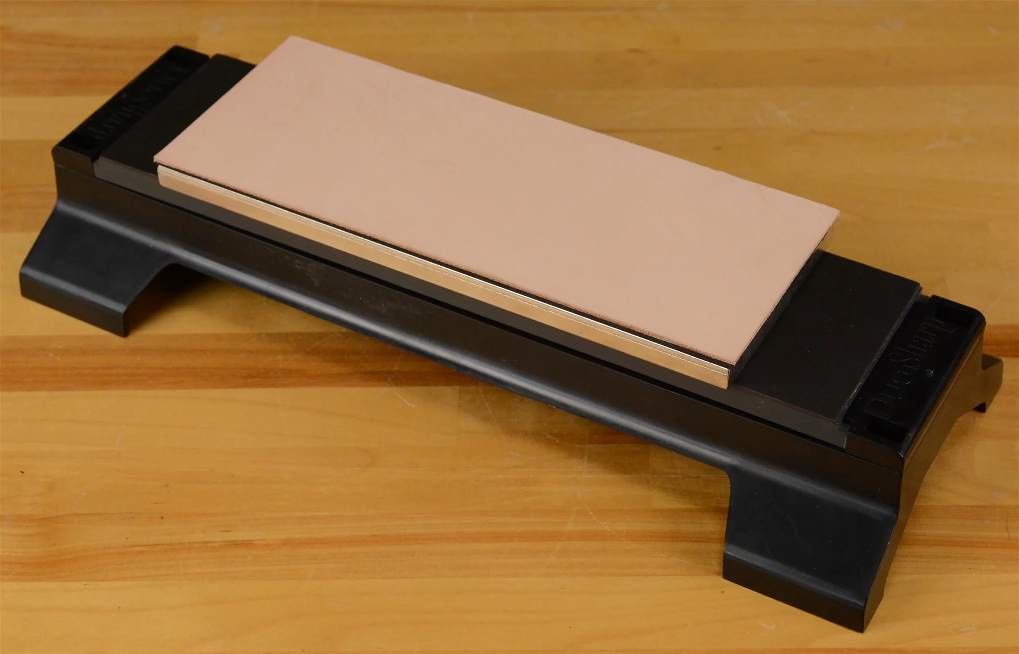 8" x 3" Magnetic Strop - Image 2