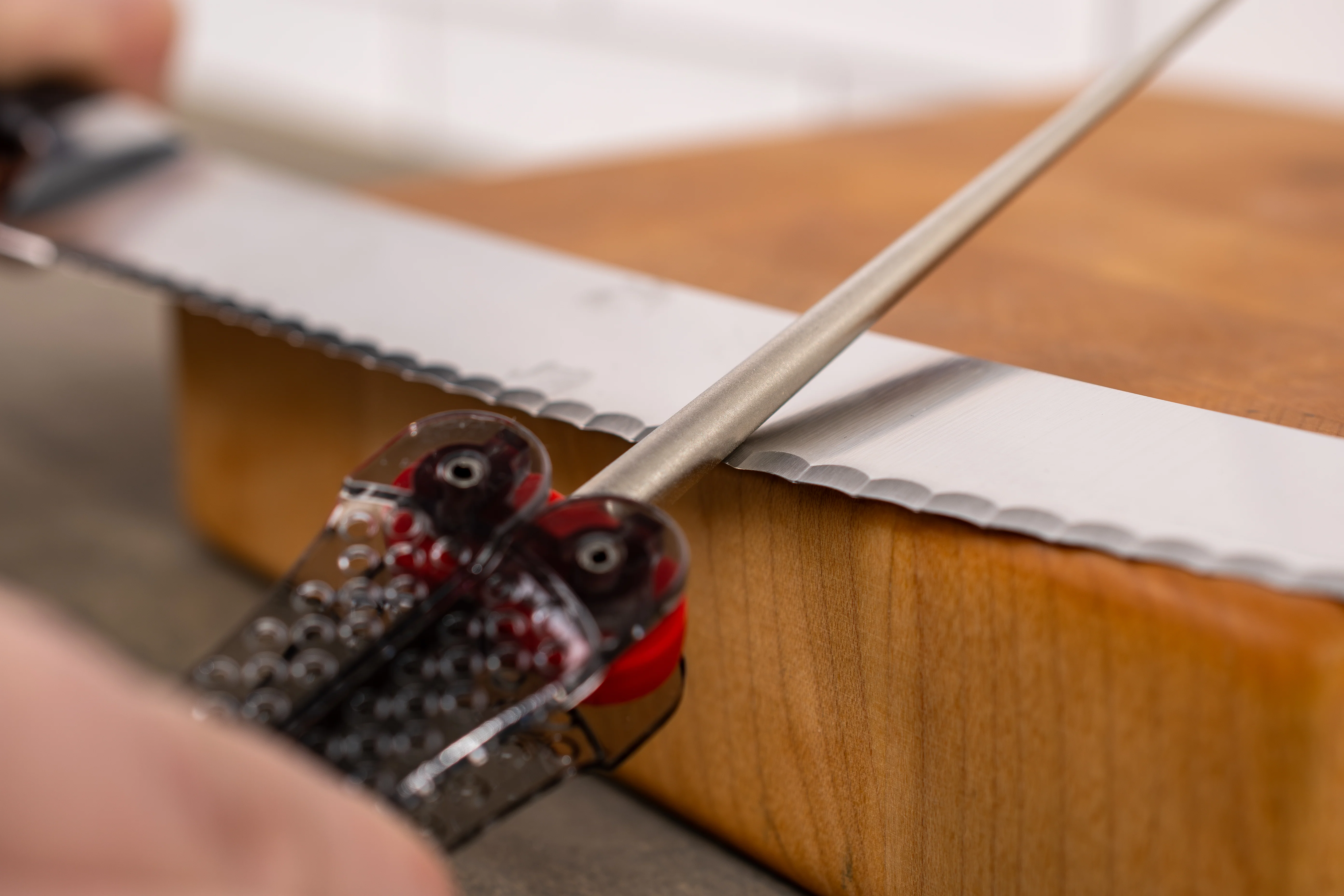 DMT Diafold Serrated Knife Sharpener - Image 5