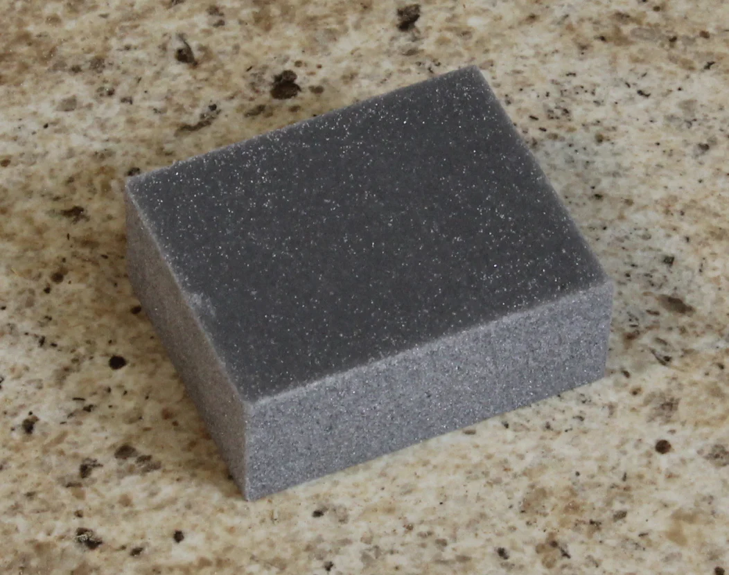 Naniwa Rust Eraser - Gray - Image 2