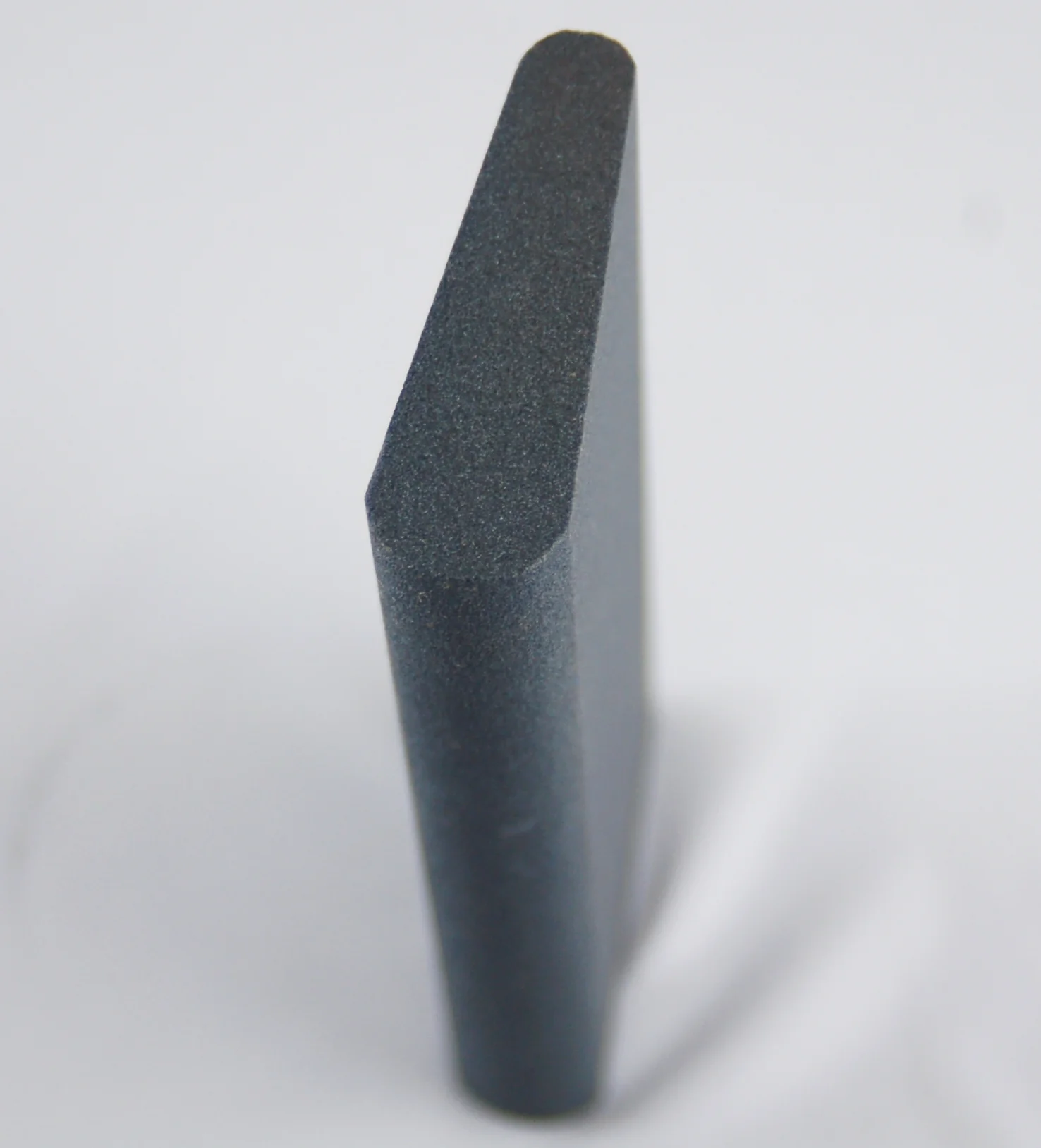 Norton Crystolon 6" Round Edge Slip Stone - Image 3