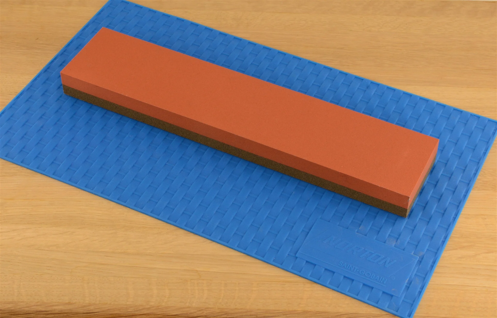 Norton Non-Slip Silicone Sharpening Stone Mat - Image 3